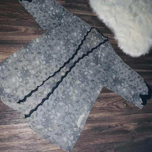 Victoria Secret Collection Open Kimono - Picture 3 of 9